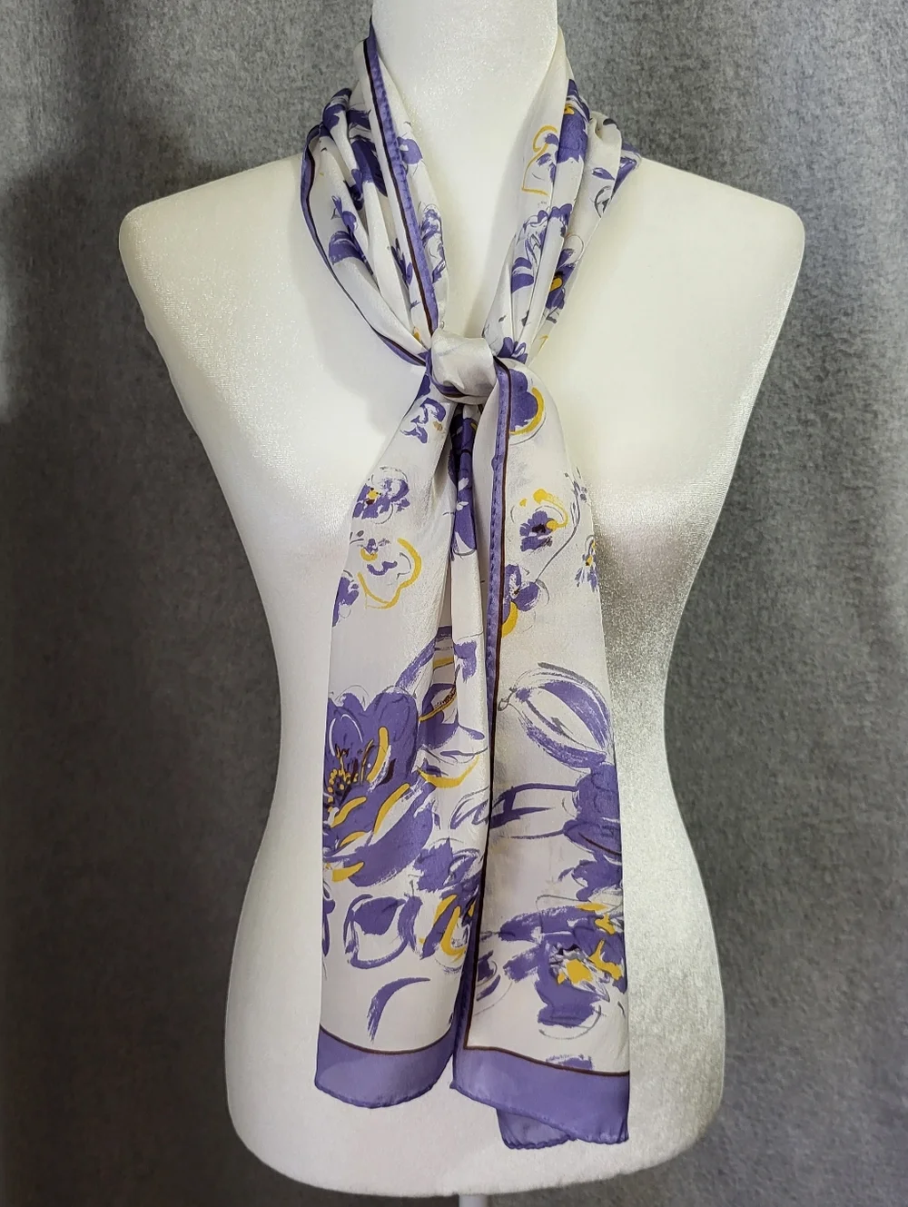 Vtg The Specialty House Scarf Purple White Floral 100% Silk Japan 10